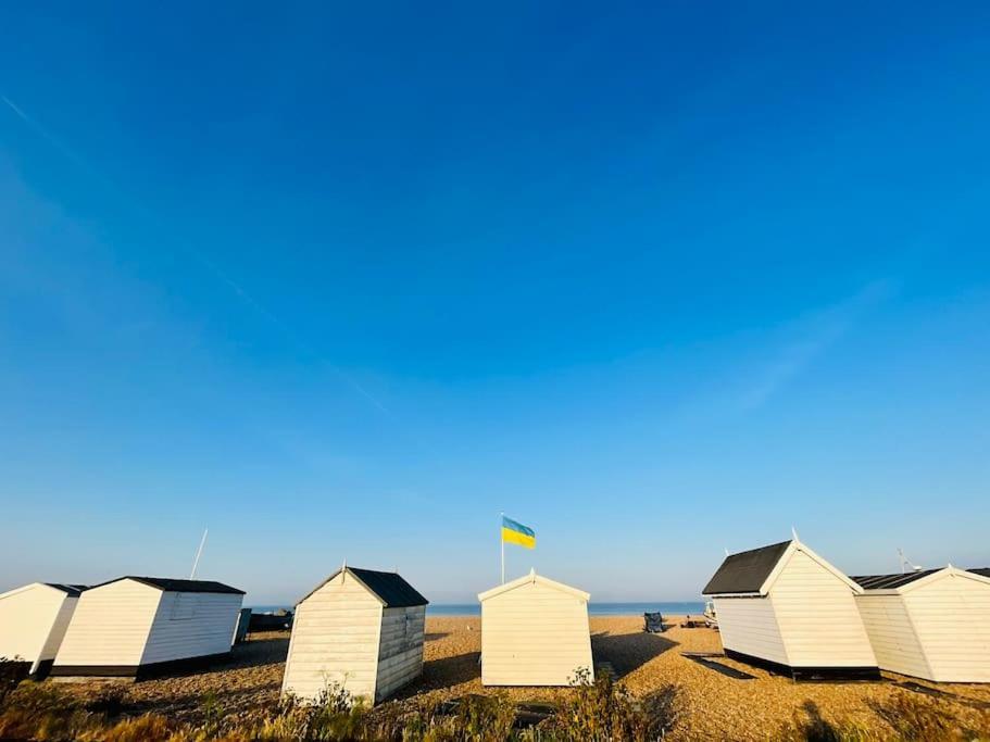 Northdene Cottage: Cozy Seaside Retreat with Woodburning Charm Deal Exterior photo